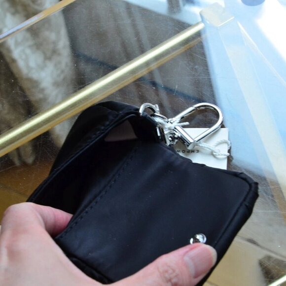 Tory Burch Britten Nylon Puffy Card Case Black - Picture 6 of 8